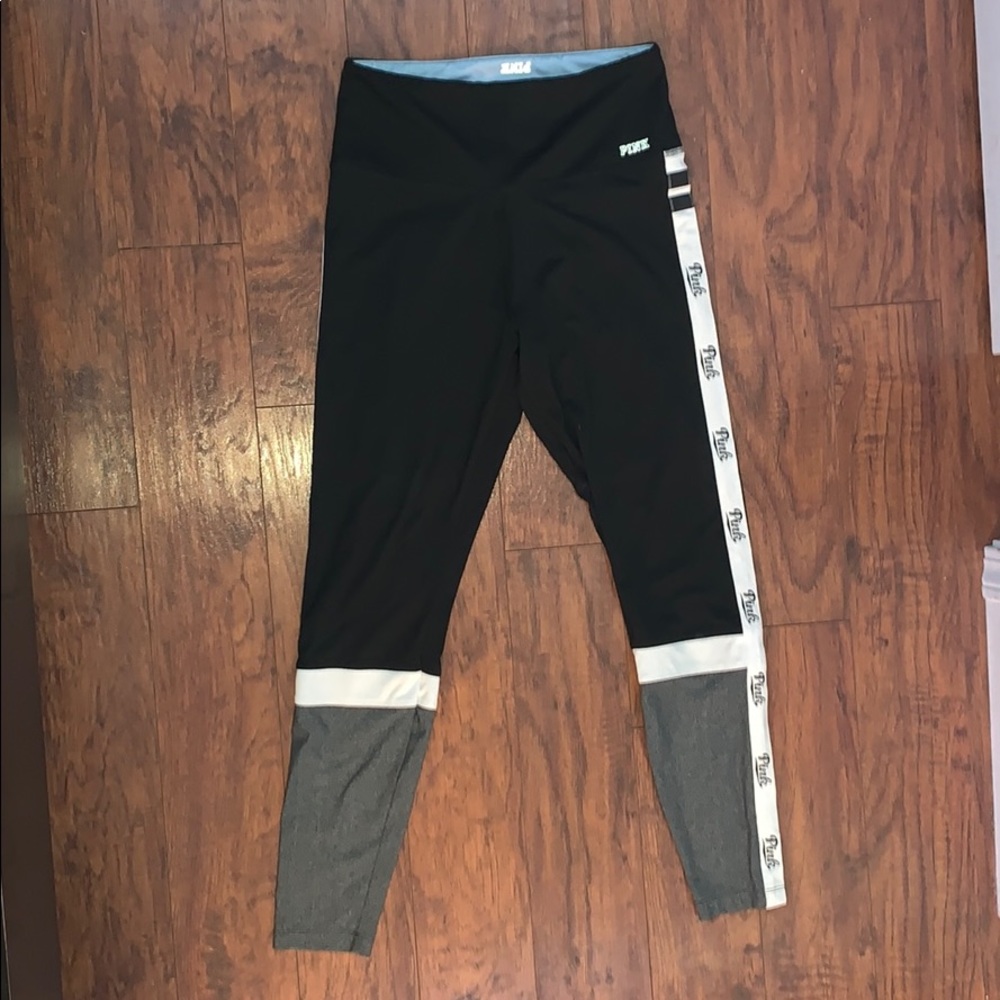 Victoria’s Secret PINK leggings